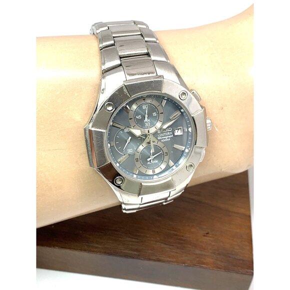 Seiko Men's Watch 7T62-0JJ0 Quartz Chronograph Gray Silver Stainless Steel 42mm - Picture 12 of 15